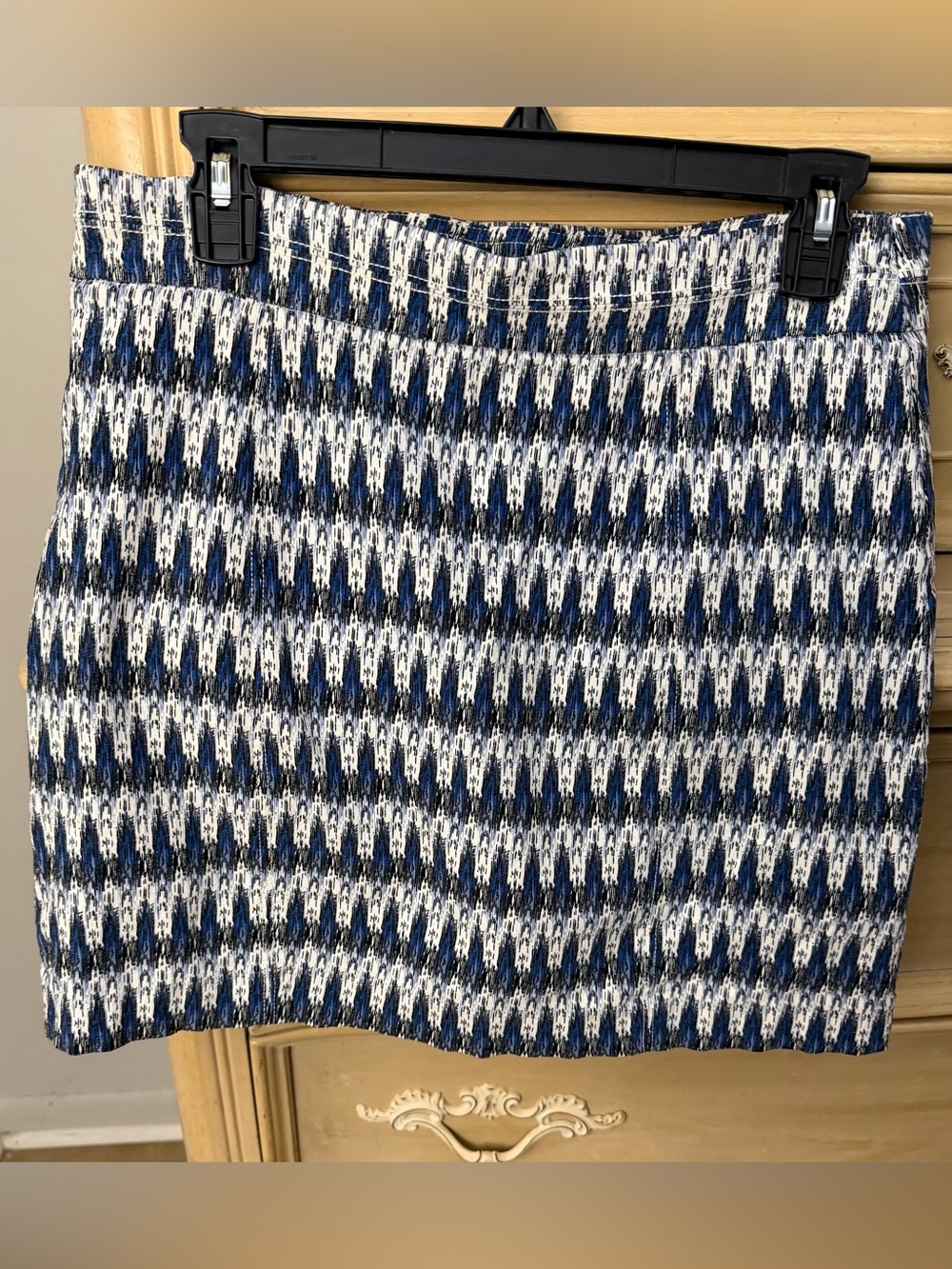 Kim Rogers skort